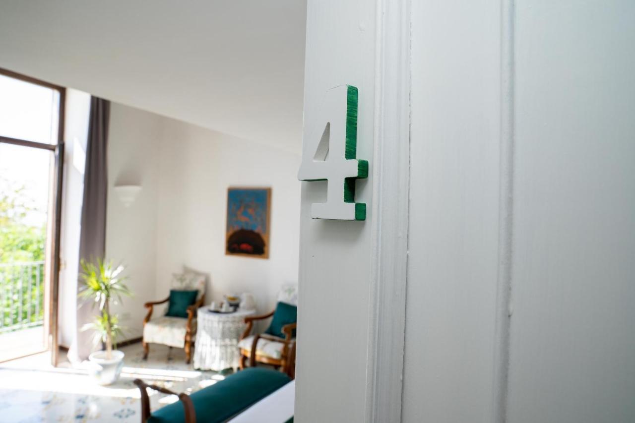 Le Stanze Di Sissi - Luxury Suites Νάπολη Εξωτερικό φωτογραφία
