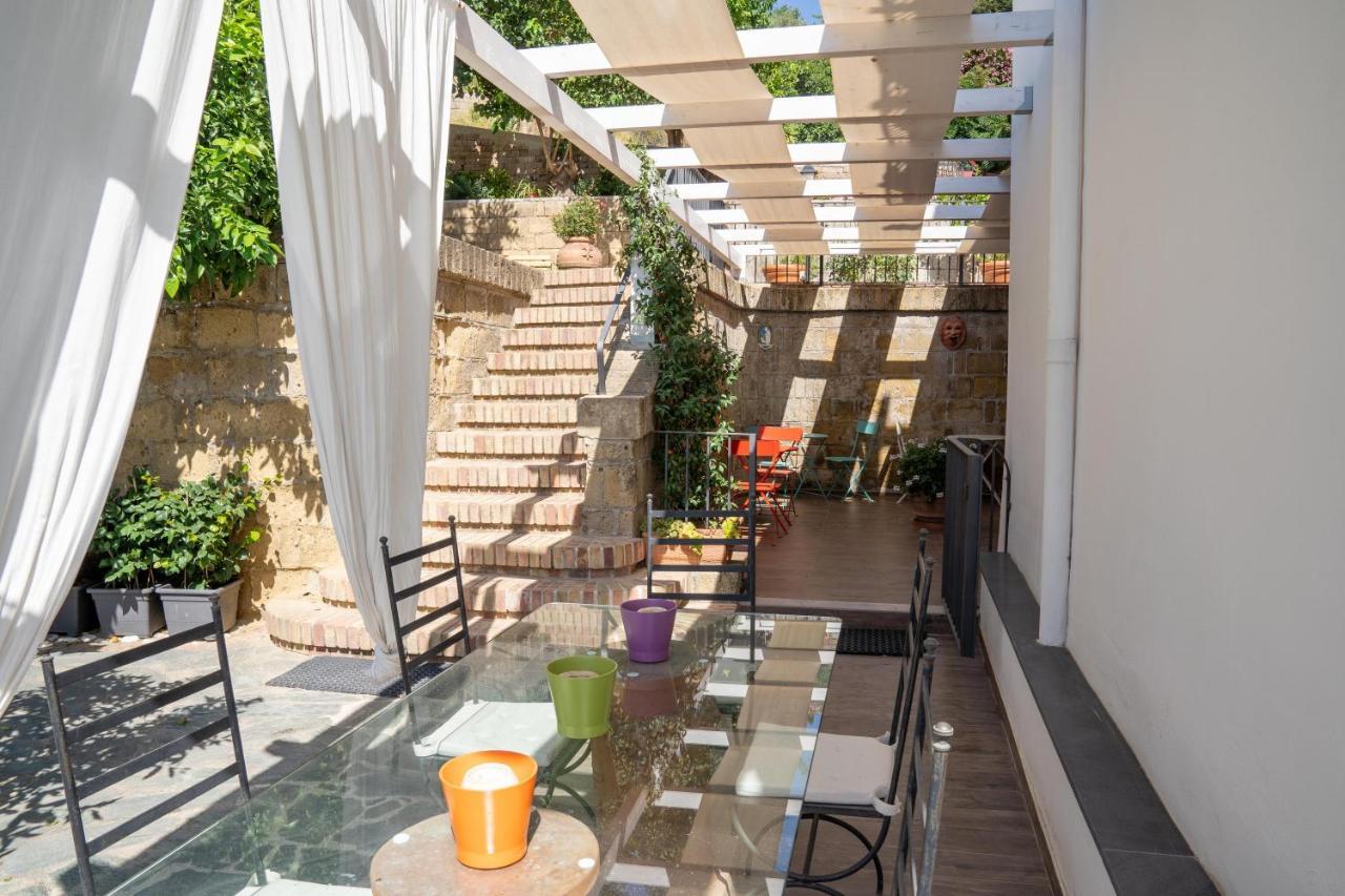 Le Stanze Di Sissi - Luxury Suites Νάπολη Εξωτερικό φωτογραφία