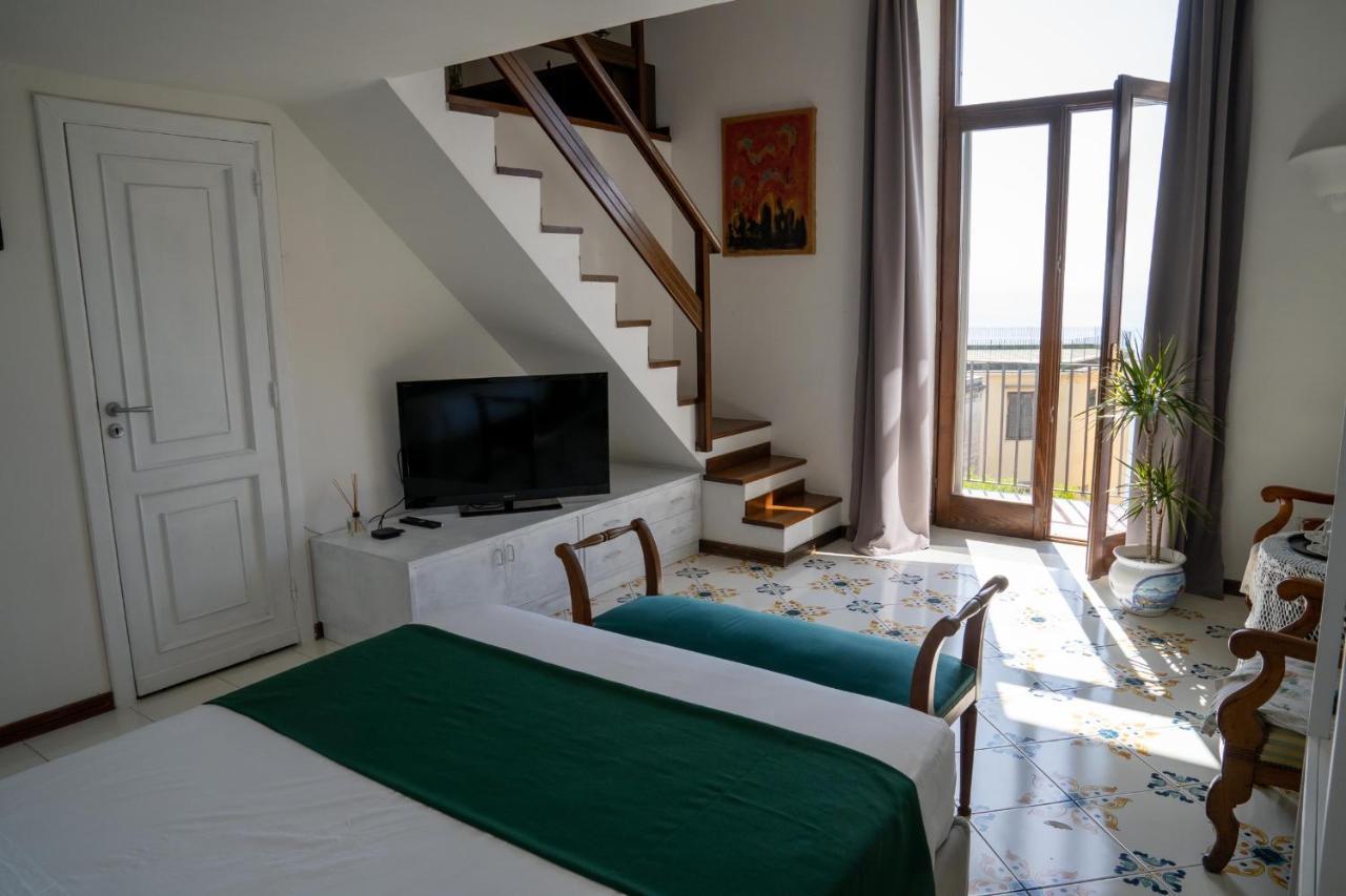 Le Stanze Di Sissi - Luxury Suites Νάπολη Εξωτερικό φωτογραφία