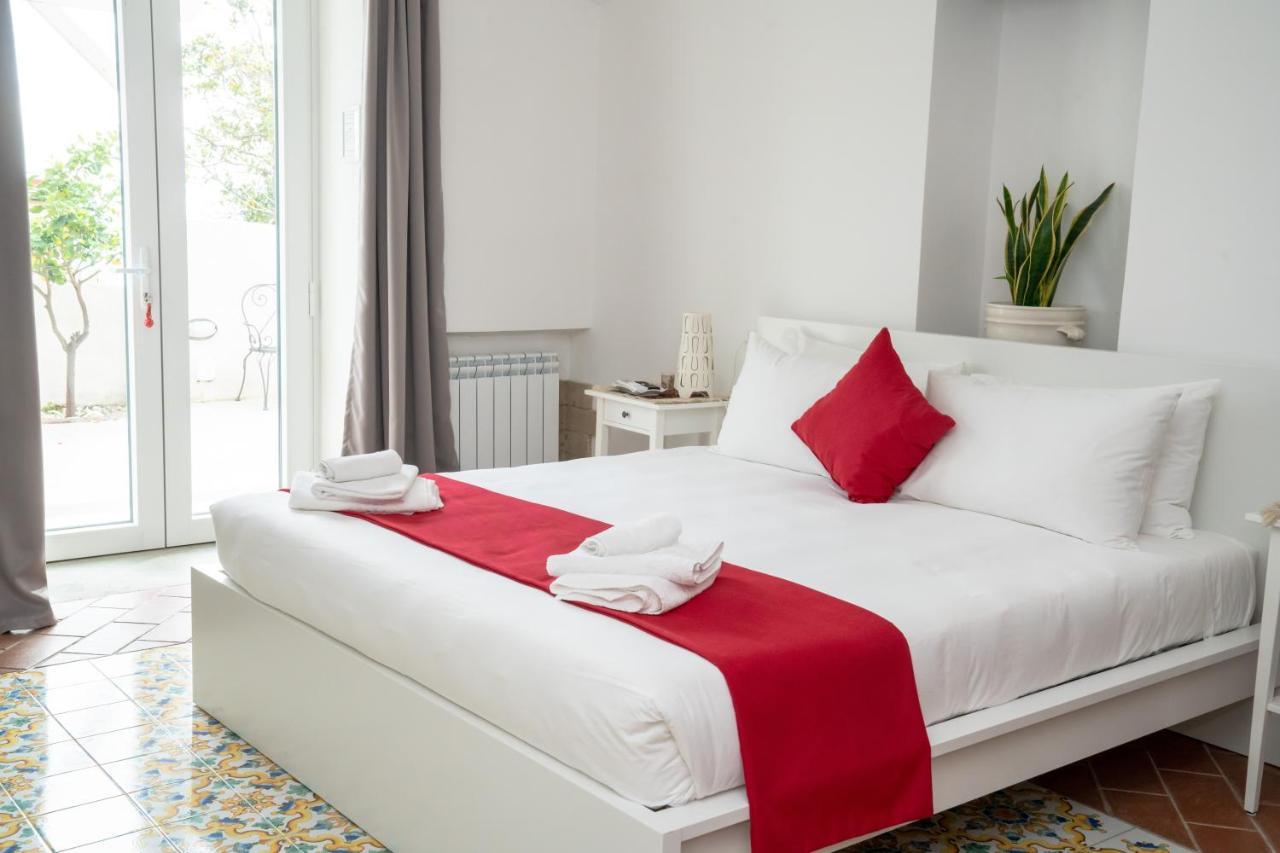 Le Stanze Di Sissi - Luxury Suites Νάπολη Εξωτερικό φωτογραφία
