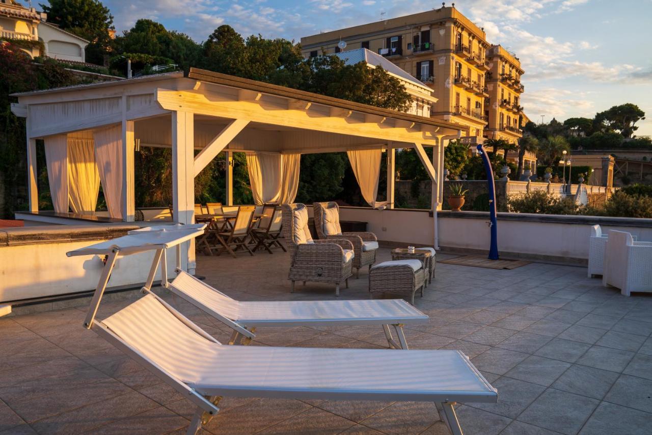 Le Stanze Di Sissi - Luxury Suites Νάπολη Εξωτερικό φωτογραφία