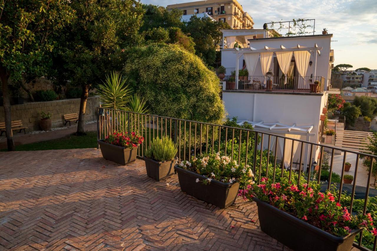 Le Stanze Di Sissi - Luxury Suites Νάπολη Εξωτερικό φωτογραφία