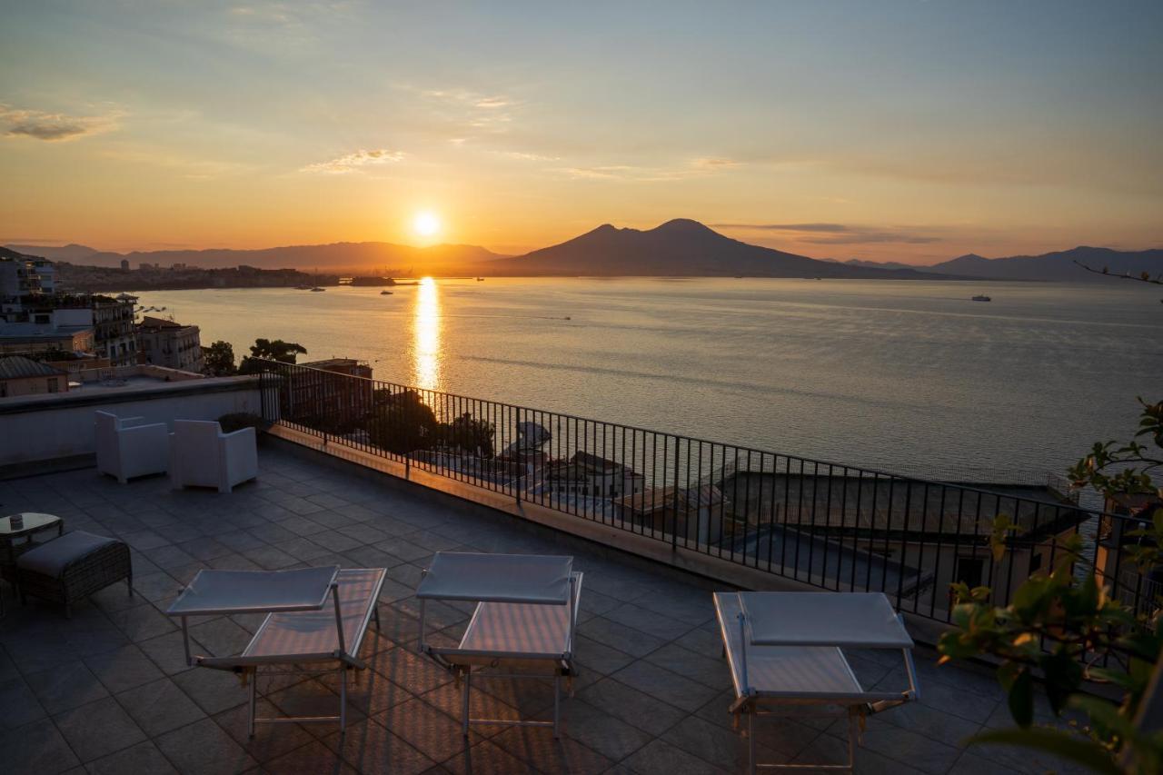 Le Stanze Di Sissi - Luxury Suites Νάπολη Εξωτερικό φωτογραφία