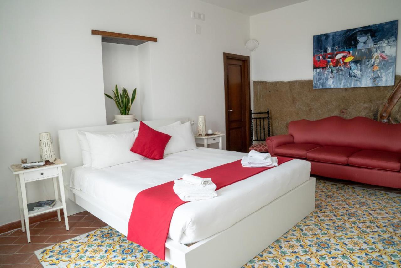 Le Stanze Di Sissi - Luxury Suites Νάπολη Εξωτερικό φωτογραφία